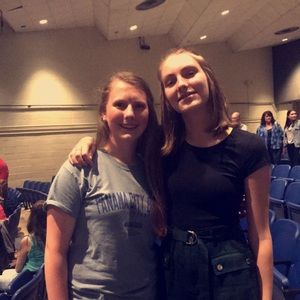 Meet your Posher, Mackenzie